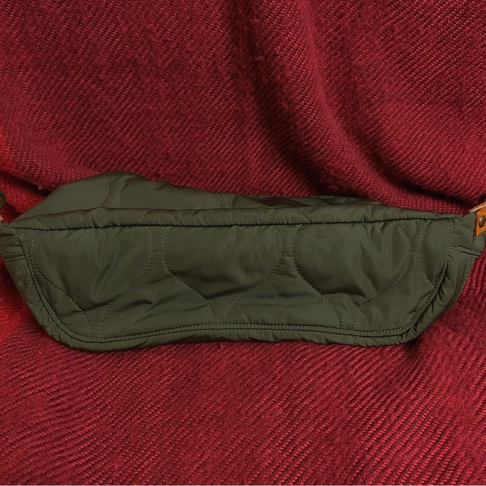 Parker Thatch Quilted Cross Your Heart Sling Bag Olive Nylon Rare - Picture 11 of 16